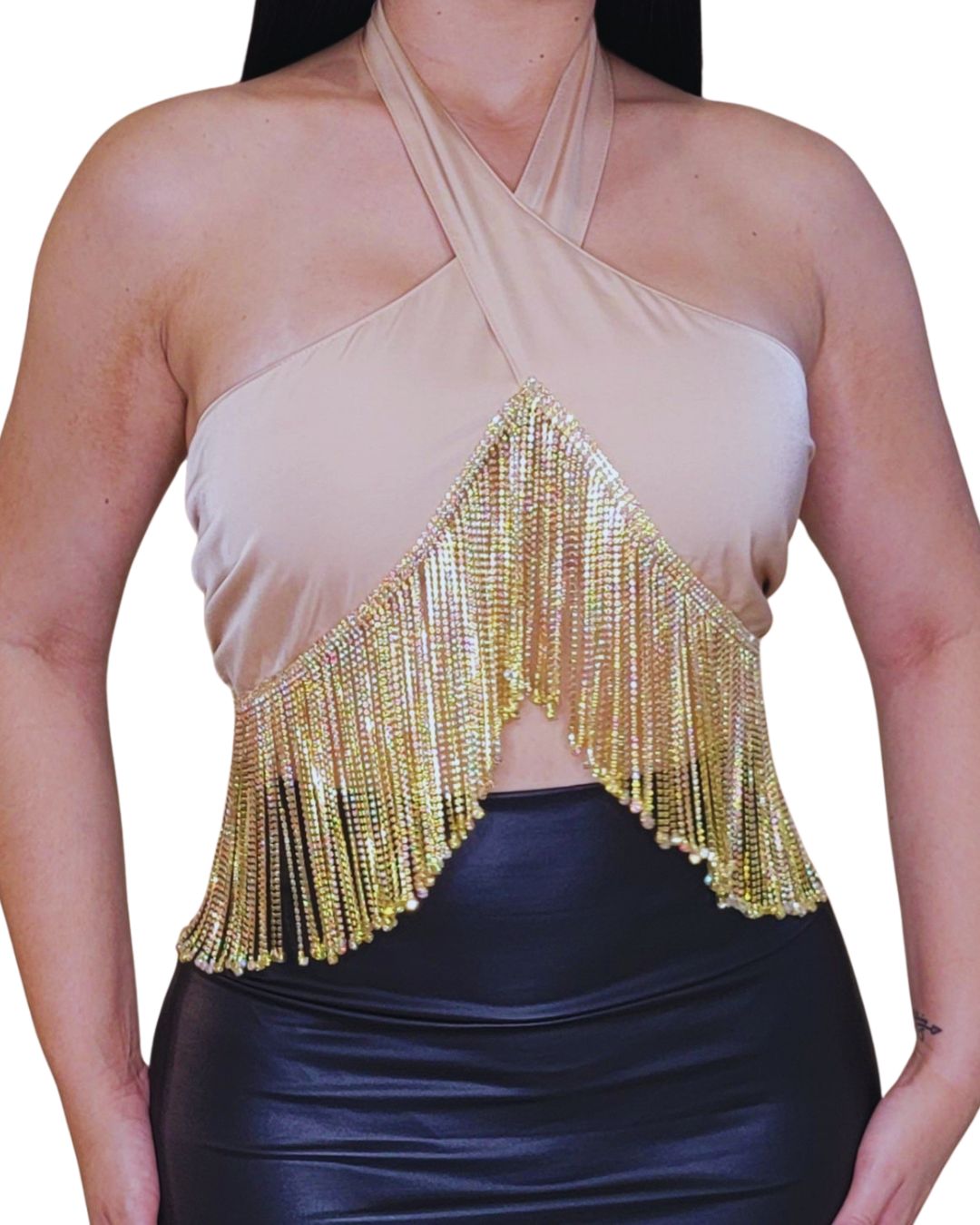 top halter mujer
top beige con flecos dorados
top elegante 2025
ropa femenina boutique
top sofisticado
outfit de noche mujer
tendencias moda 2025
GV Boutique
top fiesta mujer
top glamuroso