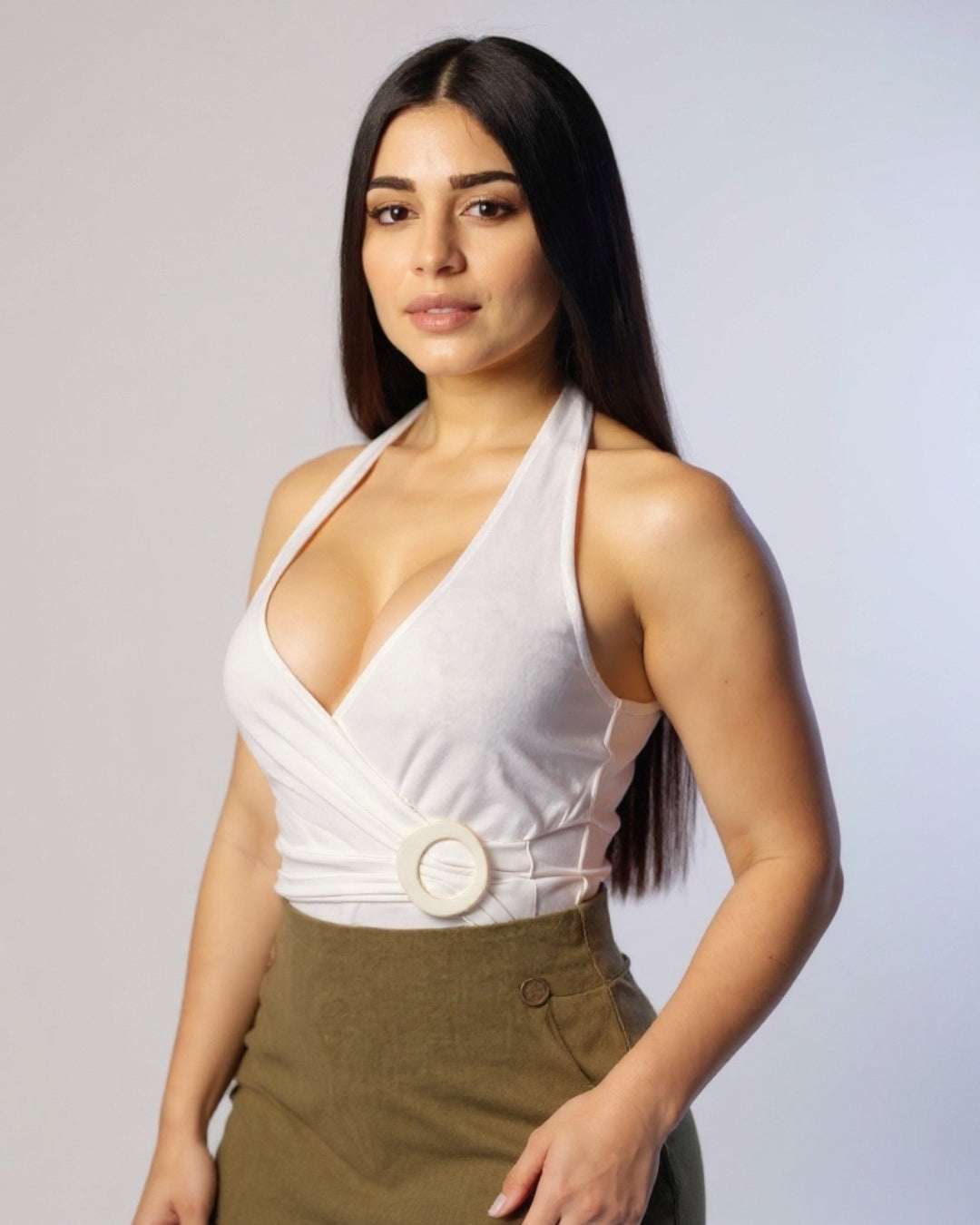 Soleil — body halter con detalle de anillo