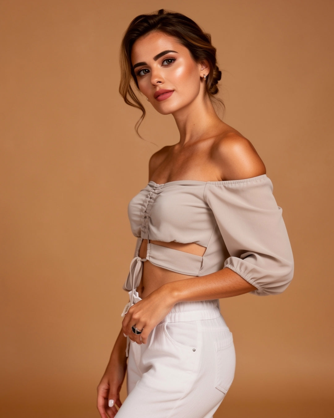 Velia— blusa off-shoulder con amarre frontal