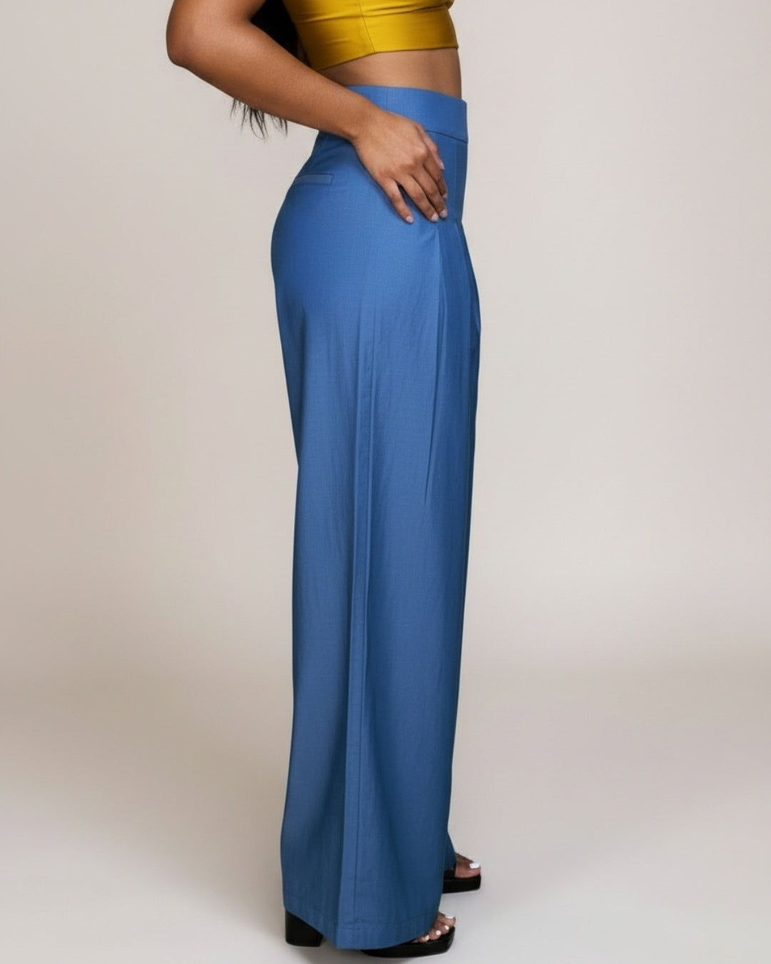 Nerina — pantalón palazzo de tiro alto en tejido fluido
