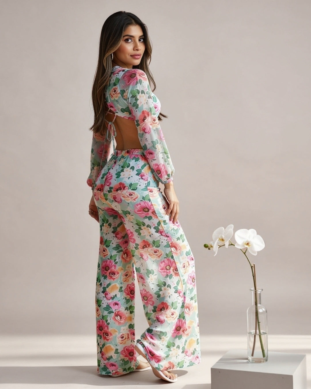 Zireya — jumpsuit floral boho con escote profundo y pierna ancha