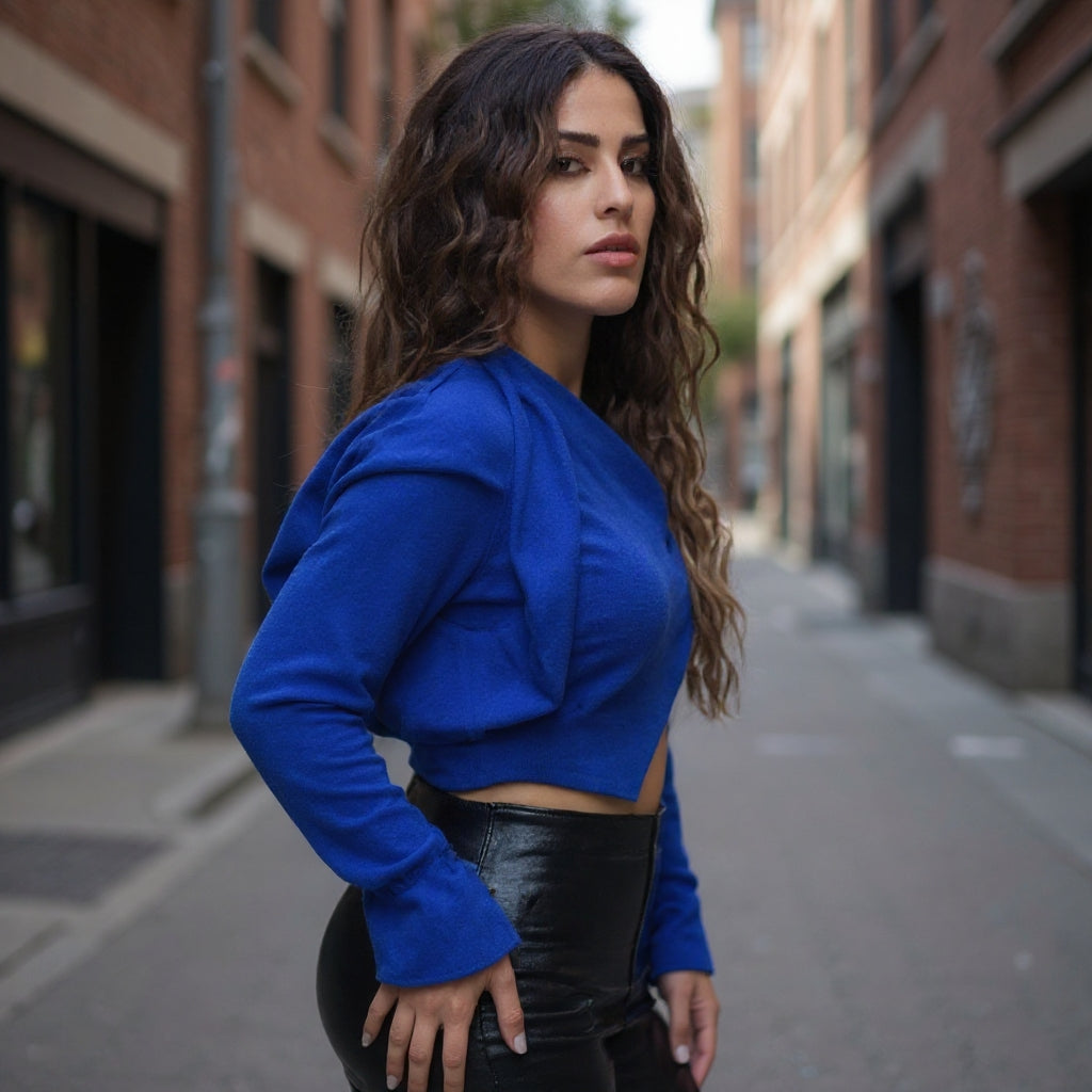 Mimi — blusa corta con volantes y mangas abullonadas