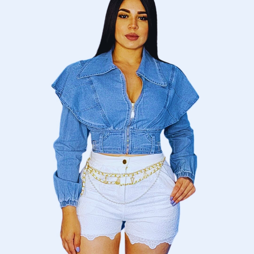 shorts encaje mujer
shorts tiro alto
shorts blancos con correa
ropa femenina boutique
shorts elegantes mujer
outfit chic verano
shorts bordados 2025
tendencias moda 2025
GV Boutique
shorts sofisticados mujer