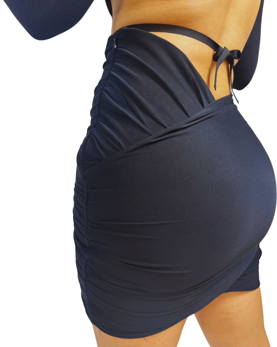 Falda negra mujer
Mini falda ajustada
Falda asimétrica
Falda elegante
Look de noche
Moda premium
GV Boutique
Falda versátil
Tendencia 2025
Mujeres con estilo