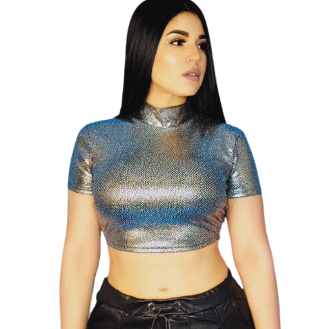 Layla top metálico ajustado de cuello alto – GV Fashion