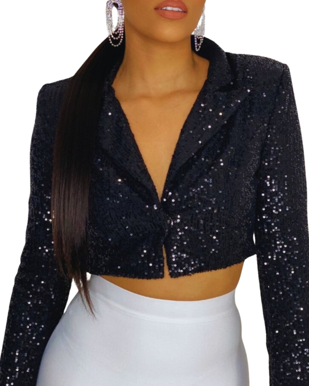 Blazer corto
Blazer de lentejuelas
Corte cropped
Blazer elegante
Prenda de noche
Glamour femenino
Estilo sofisticado
Moda Premium
Brillo sutil
GV Boutique