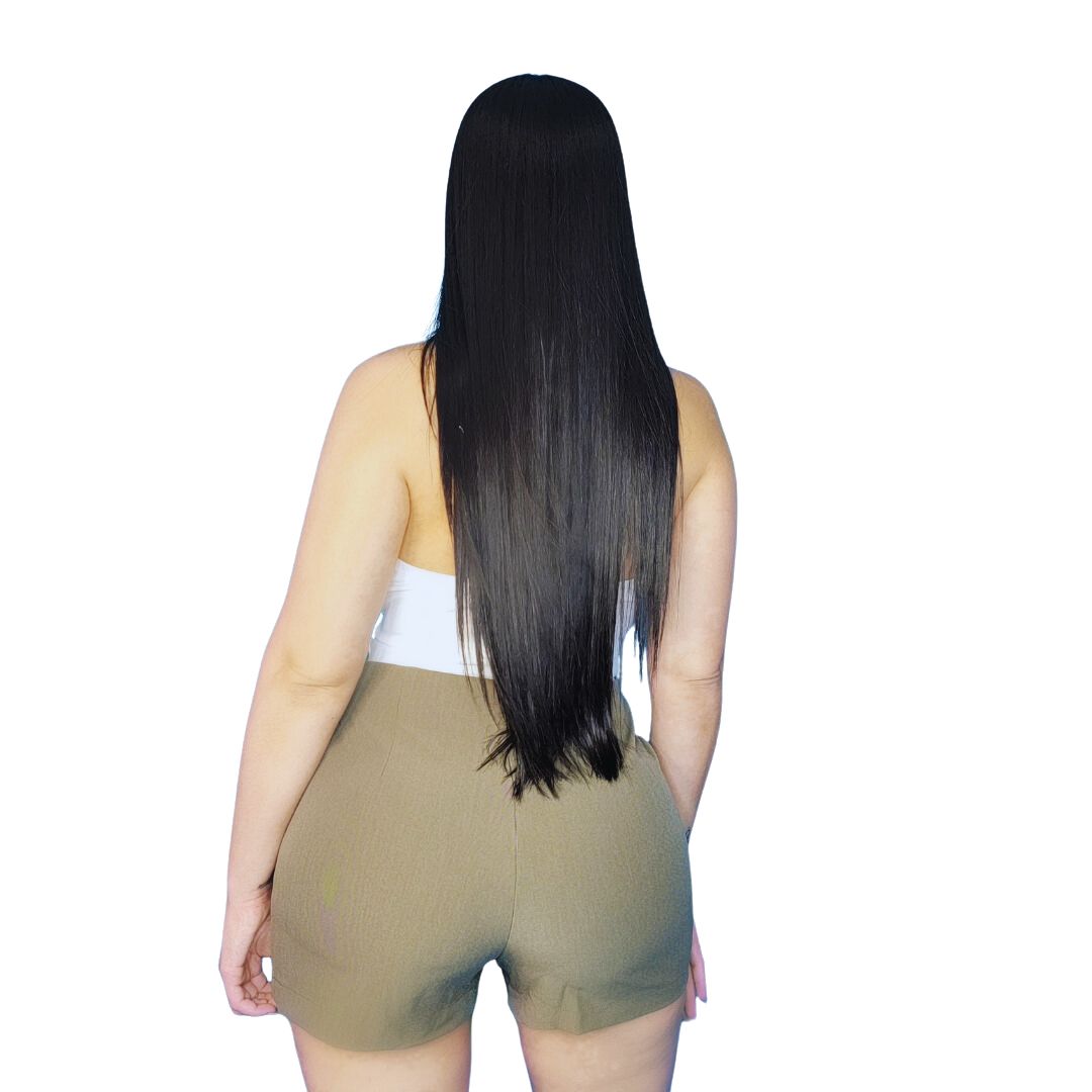 Falda pantalón
Skort elegante
Falda asimétrica
Short integrado
Moda femenina
Ropa versátil
Falda con botones
Ropa chic
Estilo moderno
GV Boutique