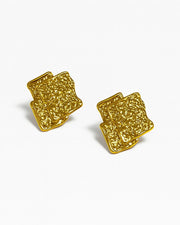 aretes dorados
aretes modernos
joyería waterproof
aretes hipoalergénicos
accesorios de mujer
moda femenina
estilo chic
joyería dorada
accesorios de boutique
aretes de textura