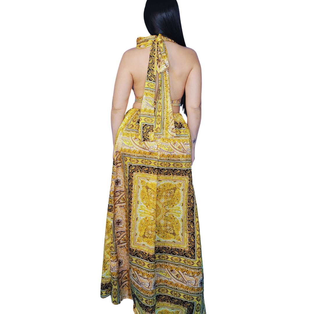 vestido amarillo
vestido print mujer
vestido halter 2025
maxi vestido elegante
moda femenina boutique
vestido con cadenas
outfit de gala mujer
ropa exclusiva online
tendencias moda 2025
GV Boutique