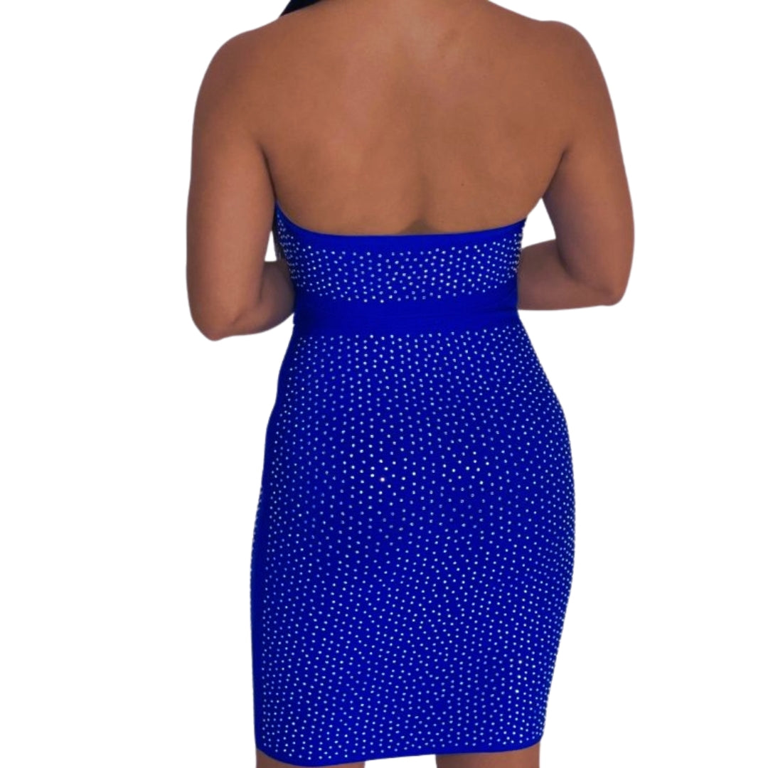 Conjunto elegante
Set azul con pedrería
Ropa de fiesta mujer
Conjunto top y falda
Moda de noche
Atuendo con brillo
Look de evento especial
Estilo glamoroso
Conjunto halter
GV Boutique