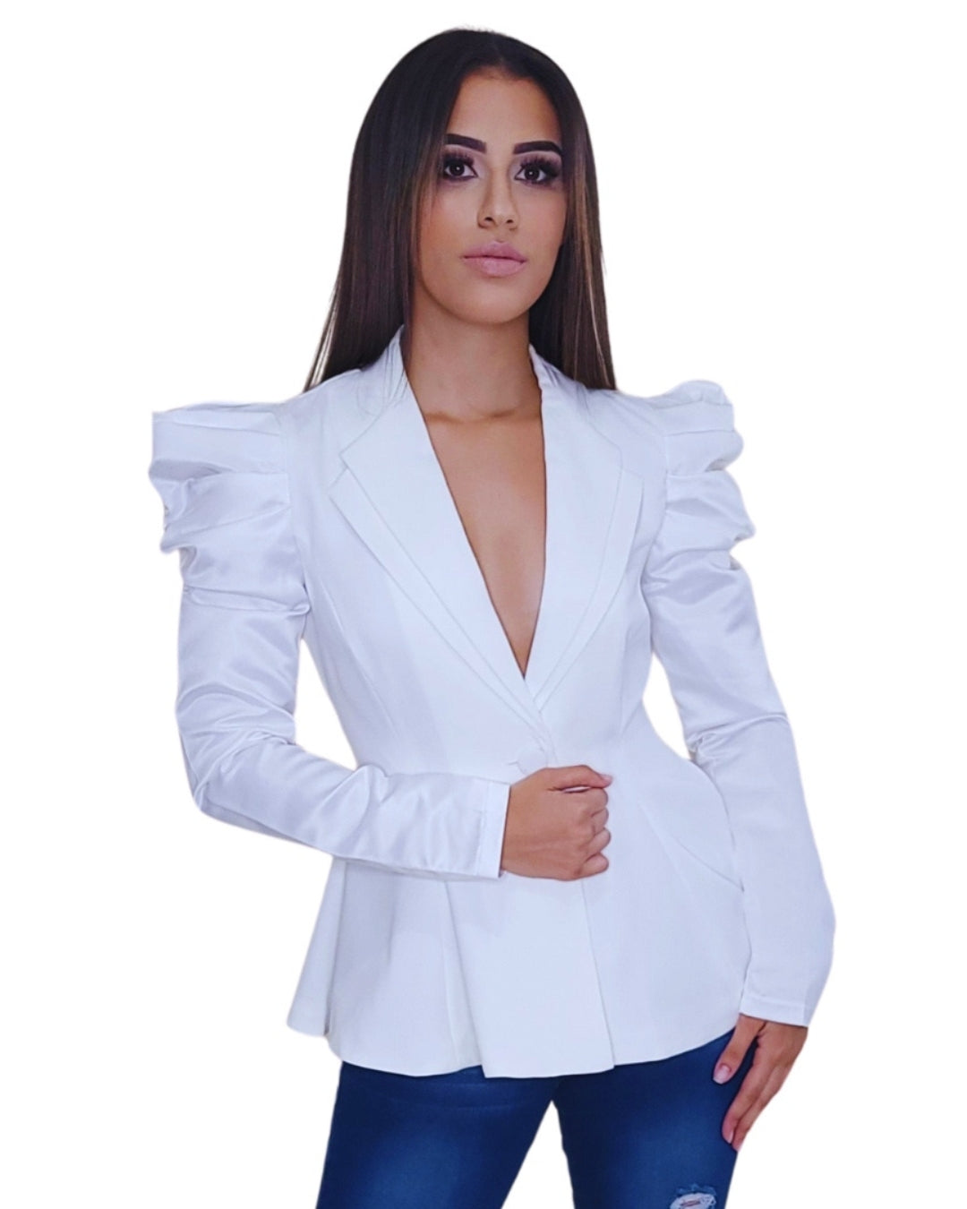 Élisse — blazer blanco estructurado con mangas de volantes y corte peplum