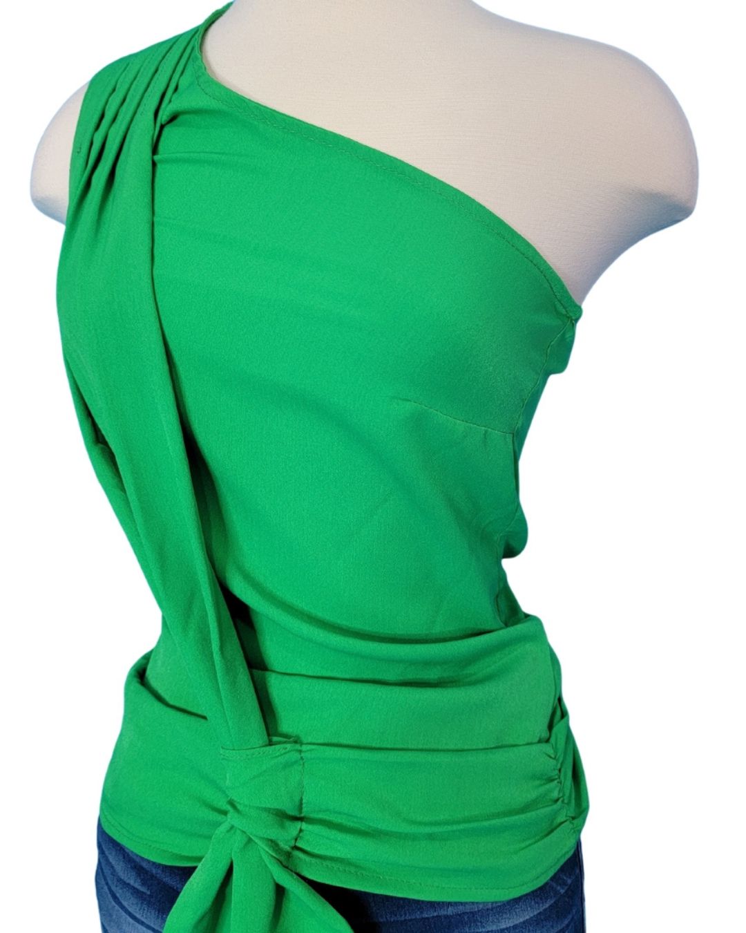 Emma — blusa asimétrica de un hombro con nudo en la cintura